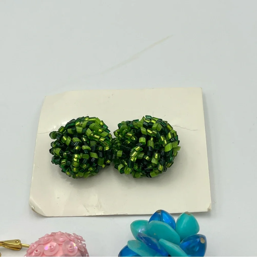 Set of 3 vintage clip on Elegant Multicolor Beaded Earrings Set - Picture 2 of 5